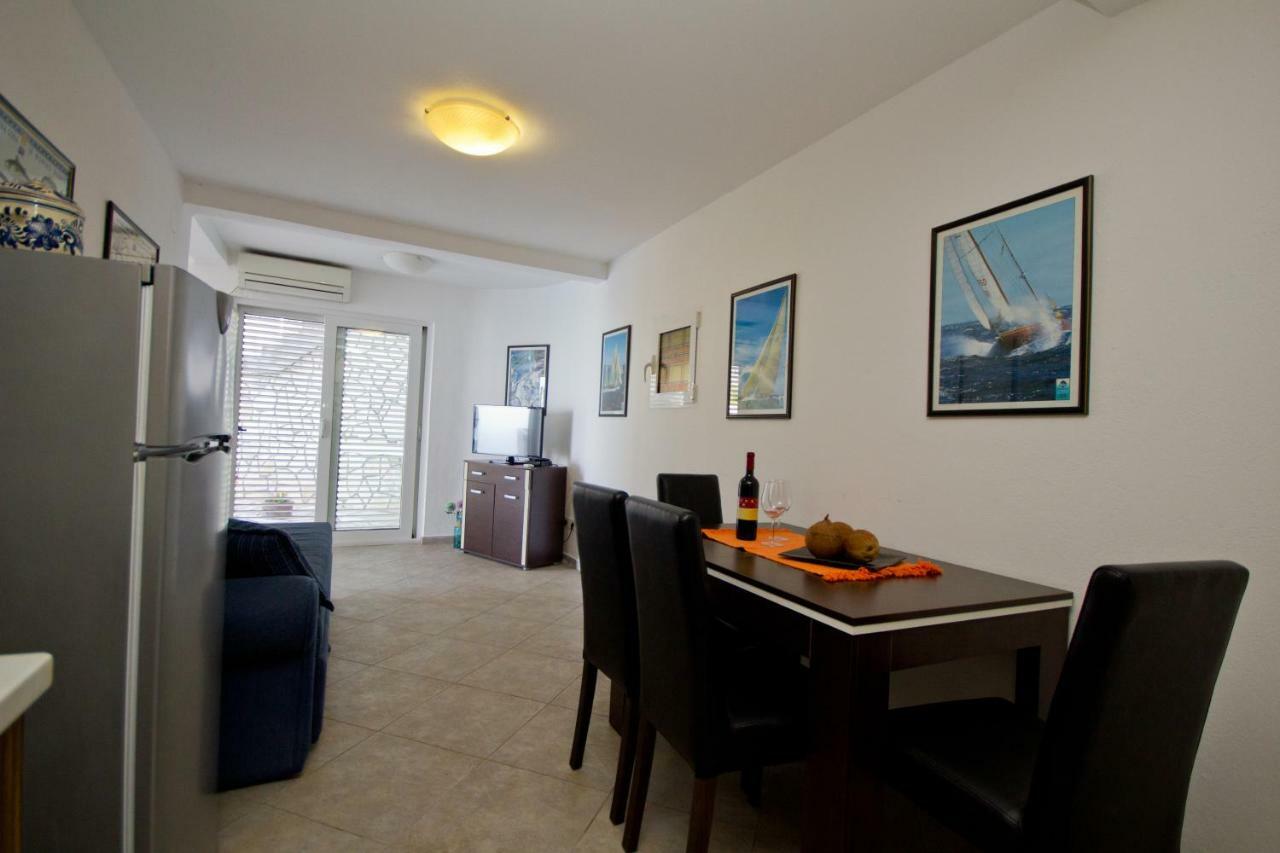 Apartments Dora 도브라 보다 외부 사진